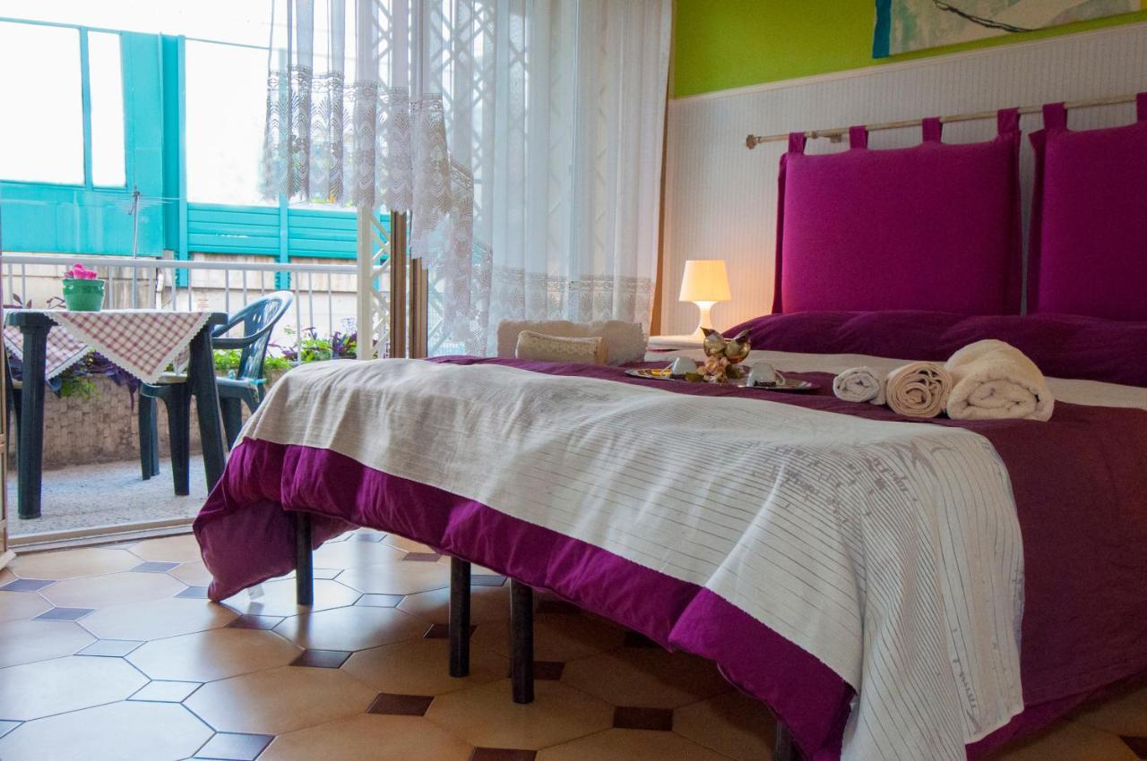 Passeggiate Romane B&B Εξωτερικό φωτογραφία